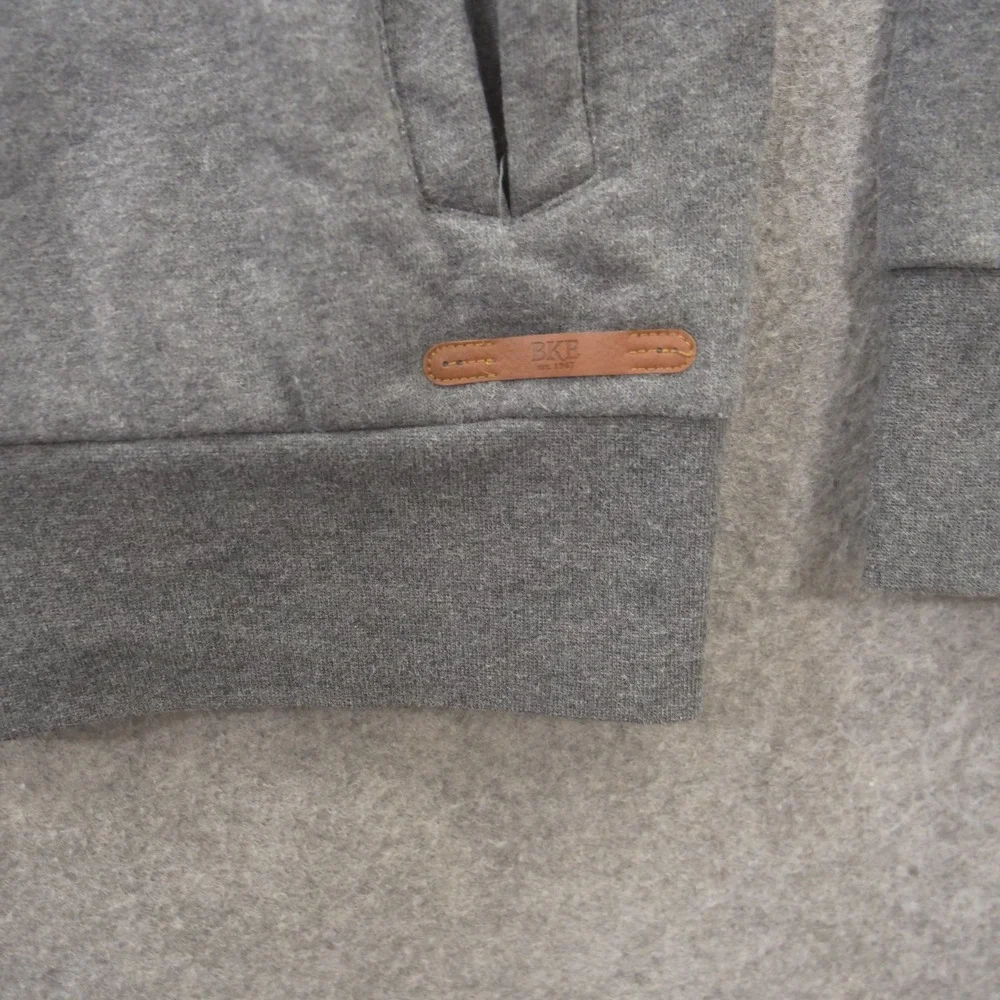 Buckle BKE Sweater Mens Medium  Gray Red Mock Neck Knit 1/4 Zip Pullover